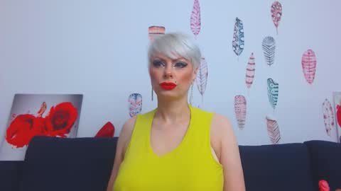 Snapshot of forever_barbie chatting on 20, 10, 2025 Adana online show from 20, 10, 2025