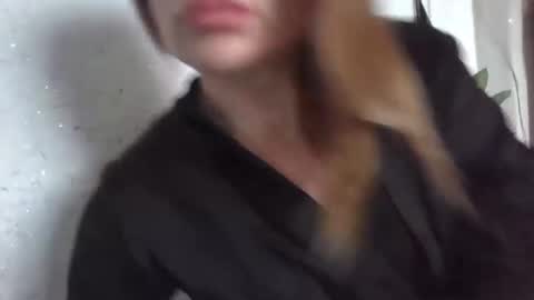 Snapshot of fox_red_lady7 chatting on 2, 2, 2025 fox_red_lady7 online show from 2, 2, 2025