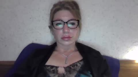Snapshot of fox_red_lady7 chatting on 5, 2, 2025 fox_red_lady7 online show from 5, 2, 2025