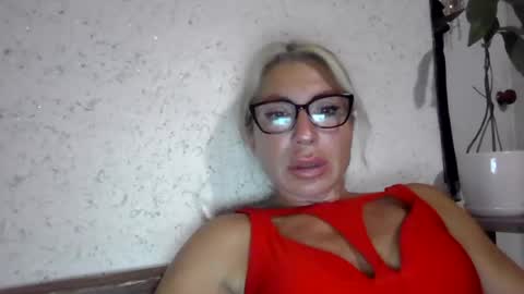 Snapshot of fox_red_lady7 chatting on 6, 7, 2026 fox_red_lady7 online show from 6, 7, 2026