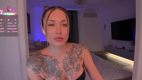 Snapshot of foxe_sailey chatting on 5, 12, 2025 Fox love you online show from 5, 12, 2025