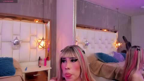 Foxxy  online show from 16, 4, 2026