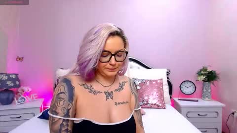 Clarise online show from 12, 2, 2026