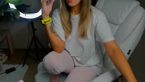 Foxy online show from 22, 10, 2025