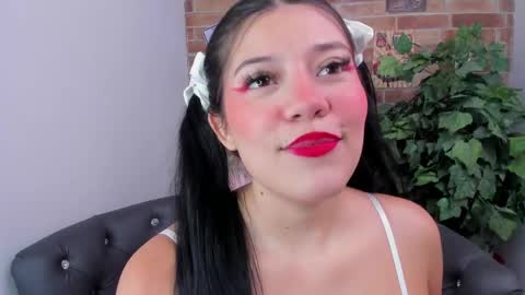 Snapshot of foxy_loren chatting on 9, 5, 2026 Loren online show from 9, 5, 2026