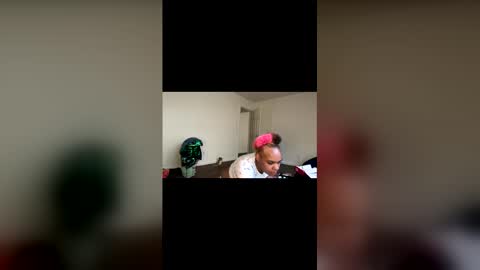 Snapshot of foxygoddess18 chatting on 6, 4, 2026 foxygoddess18 online show from 6, 4, 2026