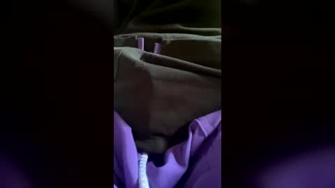 Snapshot of foxyhillx chatting on 15, 7, 2026 foxyhillx online show from 15, 7, 2026