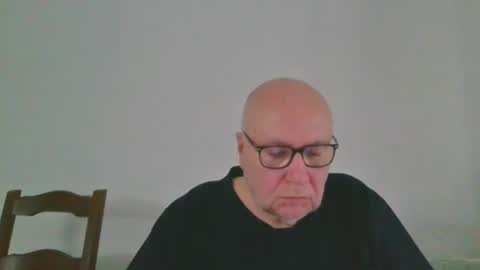 Snapshot of fra94 chatting on 15, 4, 2026 fra94 online show from 15, 4, 2026