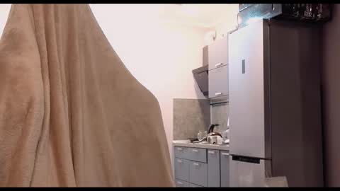 Snapshot of fran_bow chatting on 1, 12, 2025 fran_bow online show from 1, 12, 2025