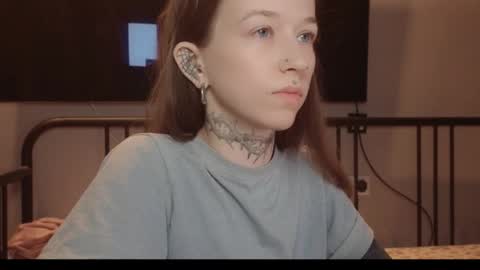 Snapshot of fran_bow chatting on 16, 3, 2026 fran_bow online show from 16, 3, 2026