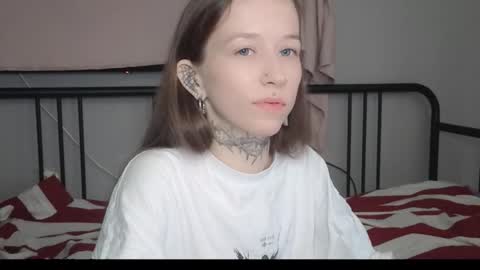 Snapshot of fran_bow chatting on 19, 3, 2026 fran_bow online show from 19, 3, 2026