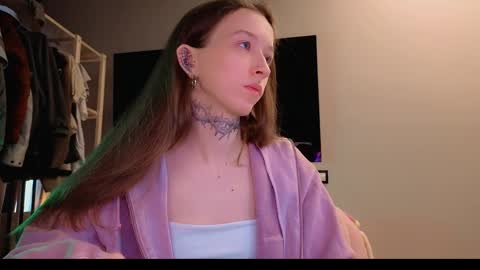 Snapshot of fran_bow chatting on 1, 4, 2026 fran_bow online show from 1, 4, 2026