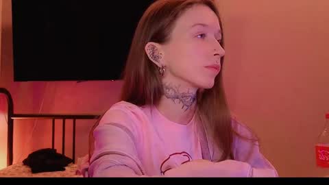 Snapshot of fran_bow chatting on 15, 4, 2026 fran_bow online show from 15, 4, 2026