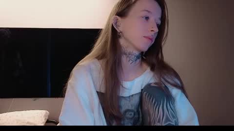 Snapshot of fran_bow chatting on 22, 4, 2026 fran_bow online show from 22, 4, 2026