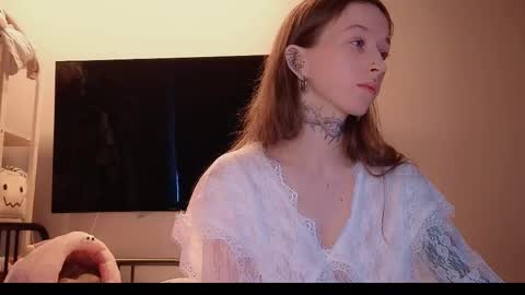 Snapshot of fran_bow chatting on 23, 4, 2026 fran_bow online show from 23, 4, 2026