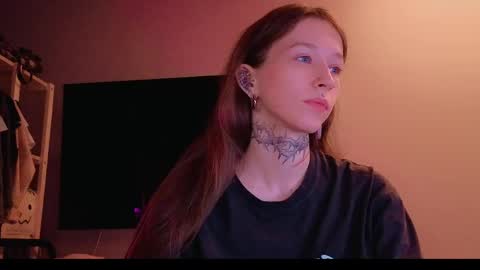 Snapshot of fran_bow chatting on 25, 4, 2026 fran_bow online show from 25, 4, 2026