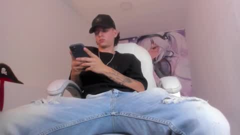 Snapshot of fran_boy_ chatting on 6, 3, 2026 Fran online show from 6, 3, 2026