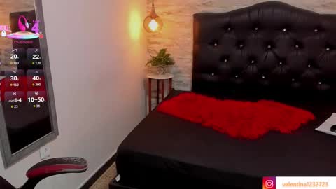 Snapshot of francesca_bbw chatting on 21, 10, 2025 online show from 21, 10, 2025