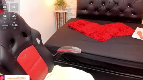          online show from 4, 12, 2025