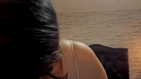          online show from 21, 12, 2025