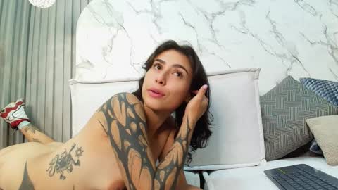 Snapshot of franchesca_de_luca chatting on 4, 1, 2025 franchesca_de_luca online show from 4, 1, 2025