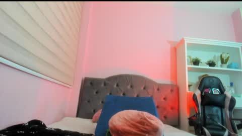 Snapshot of franchezcaa chatting on 10, 4, 2026 franchezcaa online show from 10, 4, 2026