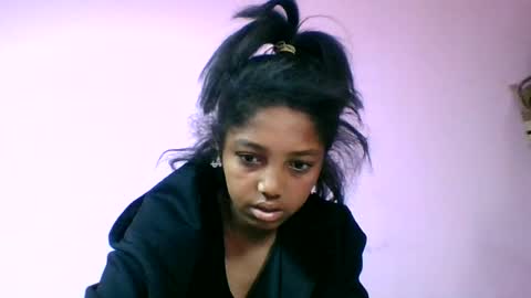 Snapshot of francia333068 chatting on 5, 7, 2026 francia333068 online show from 5, 7, 2026