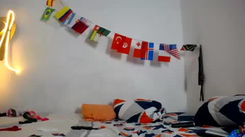 Snapshot of francihot4 chatting on 18, 7, 2026 francihot4 online show from 18, 7, 2026