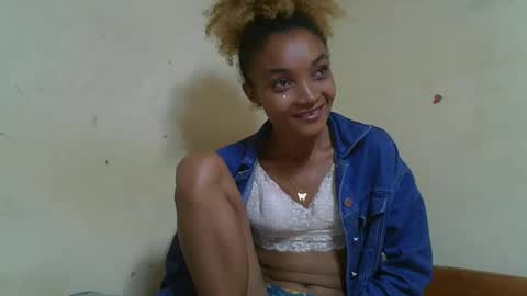 Snapshot of francinoli chatting on 10, 4, 2026 Francinoli online show from 10, 4, 2026