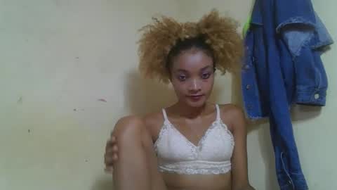 Snapshot of francinoli chatting on 14, 4, 2026 Francinoli online show from 14, 4, 2026