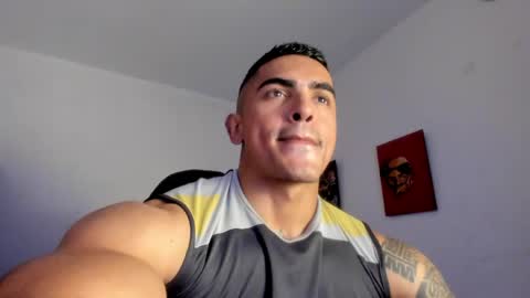 Snapshot of franco_ruiz_ chatting on 7, 6, 2026 franco online show from 7, 6, 2026