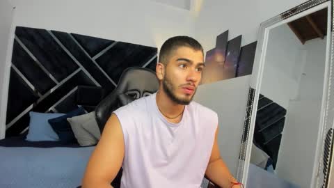 Snapshot of francobanderas1 chatting on 29, 11, 2025 FRANCO online show from 29, 11, 2025