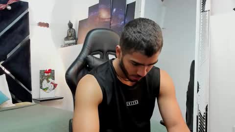 Snapshot of francobanderas1 chatting on 5, 12, 2025 FRANCO online show from 5, 12, 2025