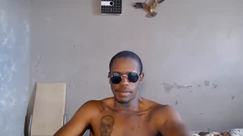 Snapshot of frank_hussle chatting on 1, 8, 2026 Frank Hussle online show from 1, 8, 2026