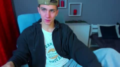 Snapshot of frank_mooree chatting on 3, 11, 2025 Frank online show from 3, 11, 2025