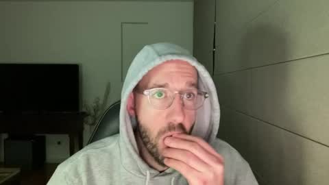 Snapshot of frank_perry2332 chatting on 18, 4, 2026 frank_perry2332 online show from 18, 4, 2026