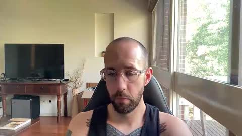 Snapshot of frank_perry2332 chatting on 21, 4, 2026 frank_perry2332 online show from 21, 4, 2026