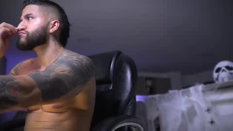 Frank Farrell. Hey remember to give me a thumbs up Ty online show from 26, 10, 2025