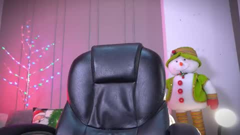 Frank Farrell. Hey remember to give me a thumbs up Ty online show from 23, 11, 2025