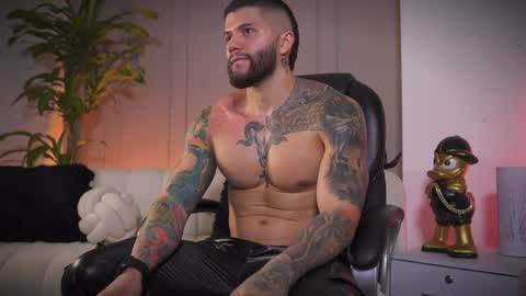 Frank Farrell. Hey remember to give me a thumbs up Ty online show from 3, 4, 2026