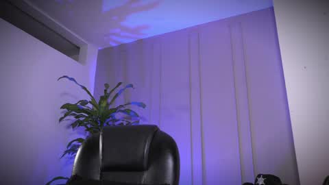 Frank Farrell. Hey remember to give me a thumbs up Ty online show from 16, 4, 2026