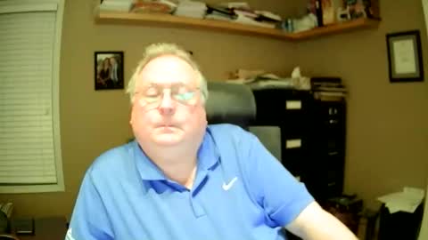 Snapshot of frankie6207 chatting on 1, 11, 2025 frankie6207 online show from 1, 11, 2025