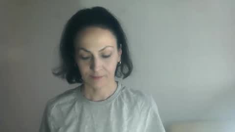 frankieteasing online show from 11, 2, 2026