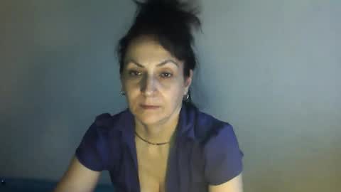 frankieteasing online show from 10, 6, 2026