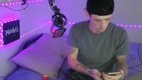 Snapshot of frankoafterdark chatting on 8, 9, 2025 Franco online show from 8, 9, 2025