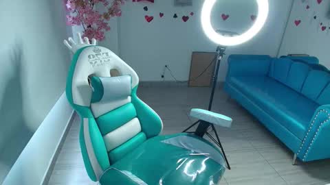 Franshesca online show from 23, 2, 2026