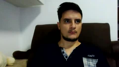 Snapshot of fraromeo2 chatting on 22, 12, 2025 fraromeo2 online show from 22, 12, 2025