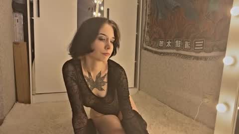 Snapshot of frau_basted chatting on 11, 10, 2025 mistress Bastet and mintcola online show from 11, 10, 2025