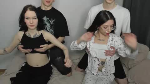 Snapshot of frau_basted chatting on 23, 3, 2026 mistress Bastet and mintcola online show from 23, 3, 2026