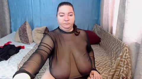 Snapshot of frau_becky chatting on 23, 2, 2025 frau_becky online show from 23, 2, 2025